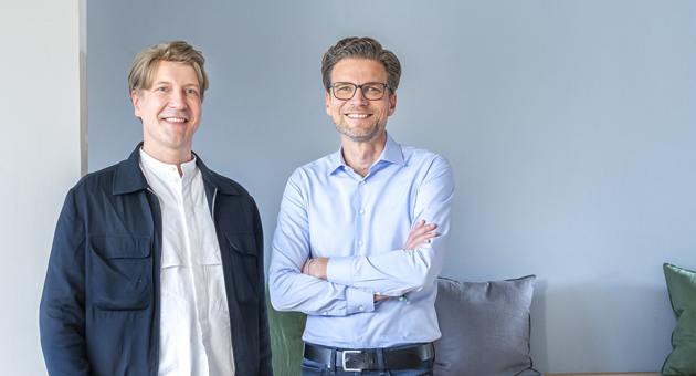 Bauer Advance schließt Kooperation mit der Ad Alliance - Ad-Alliance-Geschäftsführer Frank Vogel (li.) und Bauer-Advance-Managing-Director Tim Lammek arbeiten künftig in den Bereichen Digitalvermarktung und Agenturgeschäft zusammen - Foto: Ulrich Schaarschmidt