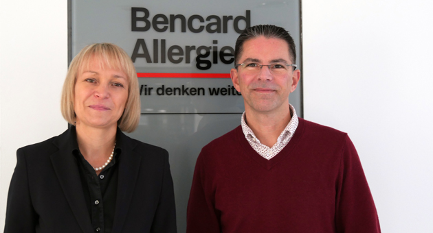 Iris Wolfrath ist seit 1. Januar 2023 bei Bencard Allergie die neue Geschftsfhrerin fr Deutschland. In dieser Funktion folgt sie auf Ren Kreis (r.) - Foto: Bencard Allergie Deutschland
