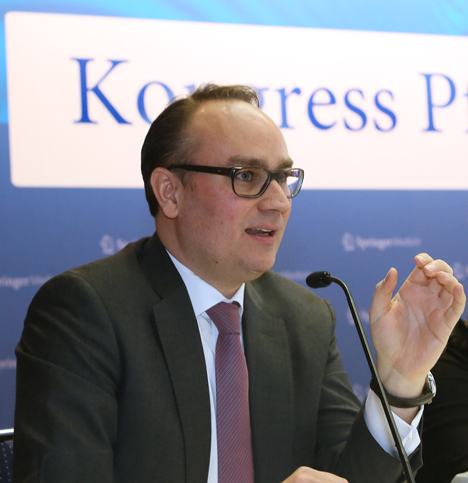 "Springer Pflege soll so stark werden wie Springer Medizin" - Falk H. Miekley, Director Professional Care beim Springer Medizin Verlag (Foto: Britta Pedersen / Springer Pflege)
