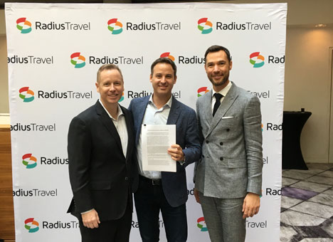 v.l.n.r.: Shannon Hyland, CEO Radius Travel, Ren Proske, Geschftsfhrer Proske, und  Kieran Hartwell CCO Radius Travel (Foto: Proske)