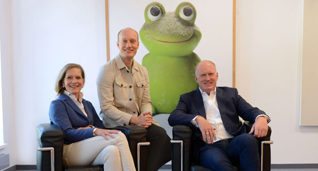 Wefra Life feiert ihr 90-Jähriges - Wefra Life Familiengenerationen (v.l.) Ariane Haack-Kurz, Vorsitzende des Unternehmensbeirats, COO Niklas Kurz und CEO Matthias Haack – Foto: Wefra Life Group