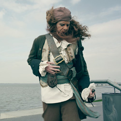 Der gestrandete Pirat macht sich auf die Suche nach "Seepferdchen-Pulver" (Foto: Peix)